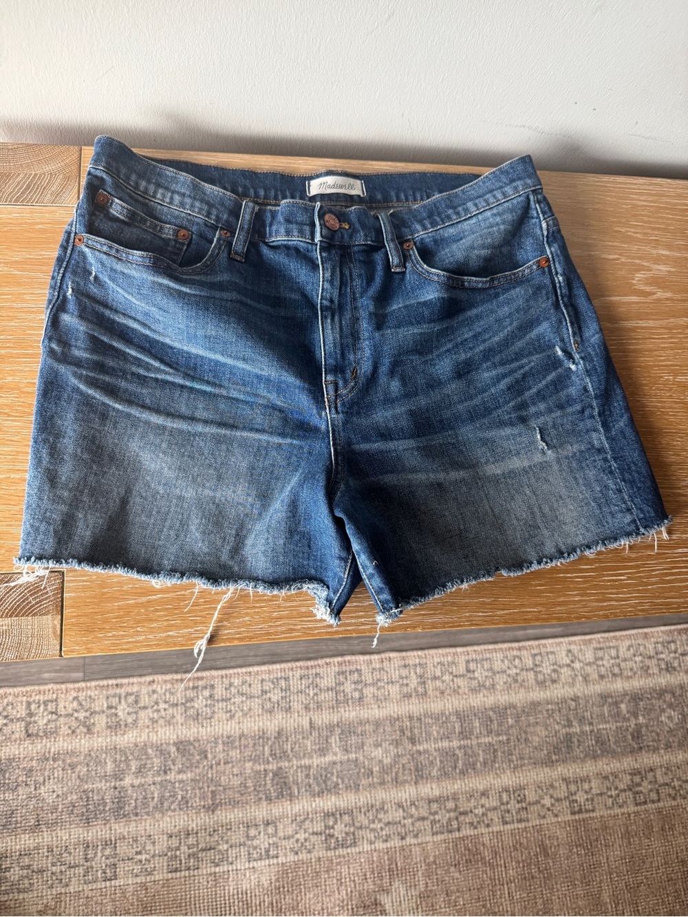BUNDLE: MADEWELL 2 Pairs of High Rise Denim Shorts Cutoffs Frayed Hem Size 32 - Picture 3 of 13